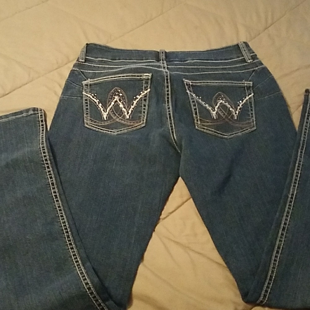 Wrangled jeans